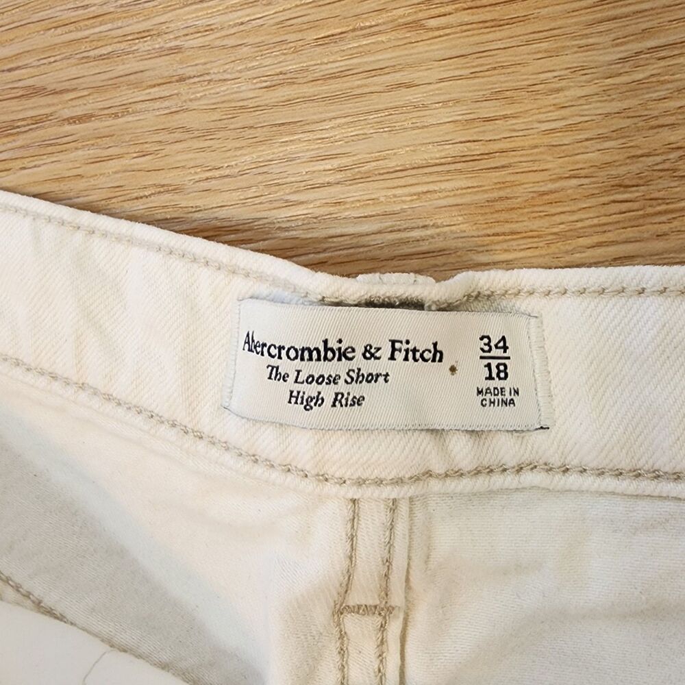 Abercrombie & Fitch The Loose Short High Rise Belt 32/18 Cream Denim 40" Waist - Picture 4 of 9
